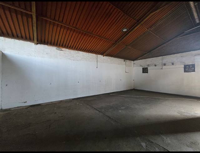 1,148M² WAREHOUSE TO LET IN ANDERBOLT